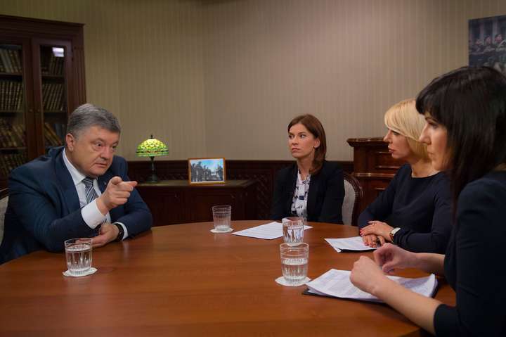 Порошенко заявив, що понад 40 країн готові взяти участь у миротворчій місії на Донбасі 