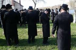 На Буковину приїхали майже 600 паломників-хасидів