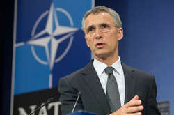 Генсек НАТО підтримує операцію США, Британії і Франції в Сирії
