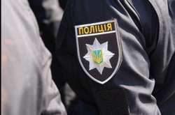 Водій з битою влаштував бійку з патрульними в Ужгороді 