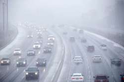 Понад 400 авіарейсів скасовано через крижаний дощ в Торонто