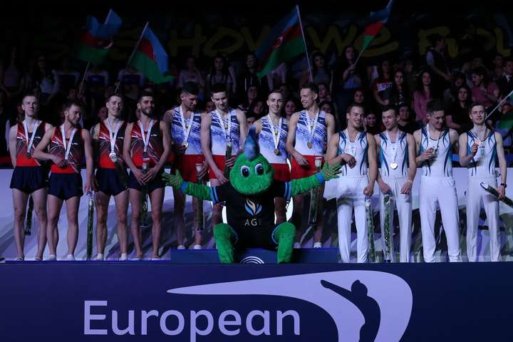 Збірна України виграла бронзу чемпіонату Європи зі стрибків на батуті