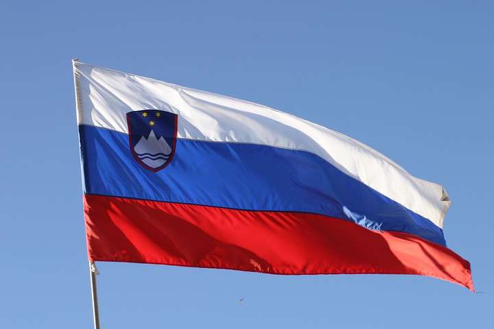 Президент Словенії розпустив парламент