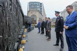 Аваков прибув до Вашингтону на перемовини із Держдепом та ФБР