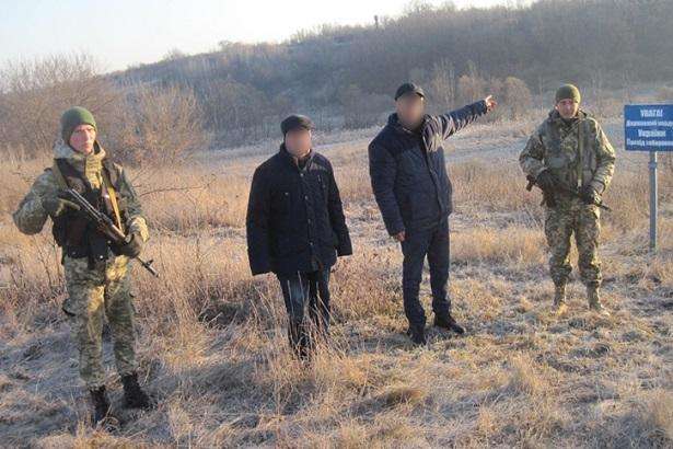 Прикордонники затримали двох азербайджанців на кордоні з Росією