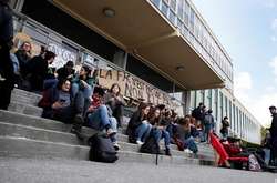 Студенти у Франції заблокували університет