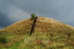  Курган Нечаєва могила 