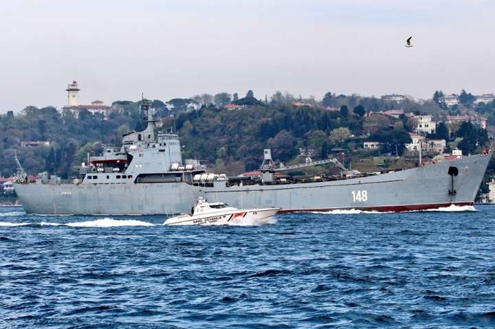 Росія відправила десантний корабель з військовою технікою до Сирії - ЗМІ