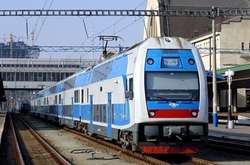 «Укрзалізниця» змінила графік руху деяких поїздів, що прибувають у Київ  