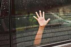 З притулку на Київщині викрали дітей (фото)