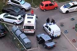 На Позняках жінка вистрибнула з 21-го поверху