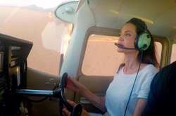 Анджелина Джоли