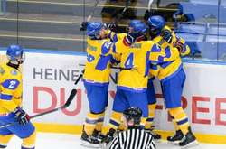 Збірна України U-18 обіграла Італію і наблизилась до перемоги на домашньому чемпіонаті світу з хокею