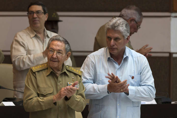 Кубинським лідером вперше за 60 років стане не член родини Кастро