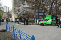 Слідчі працювали на місці побиття киянина
