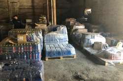 Під Києвом виробляли алкогольні напої із «незамерзайки»