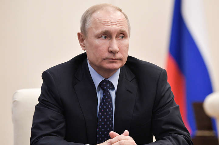 В России рейтинг доверия Путину снизился после выборов почти на 7%