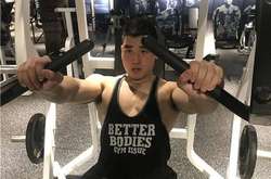 Неймовірне перетворення китайського студента, який схуд на 30 кг та став бодібілдером