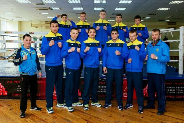 На чемпіонаті Європи з боксу серед молоді Україну представляють 20 спортсменів
