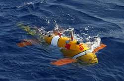 Китайський безпілотний батискаф здійснив перше занурення (фото)