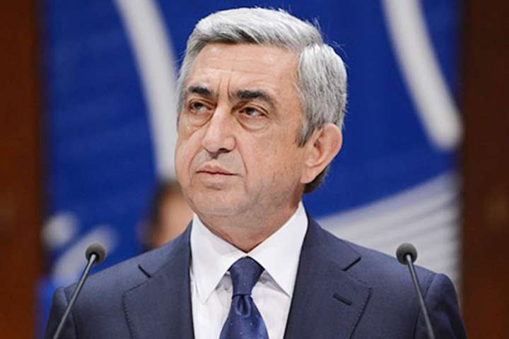 Одіозний прем'єр Вірменії закликав протестувальників до діалогу