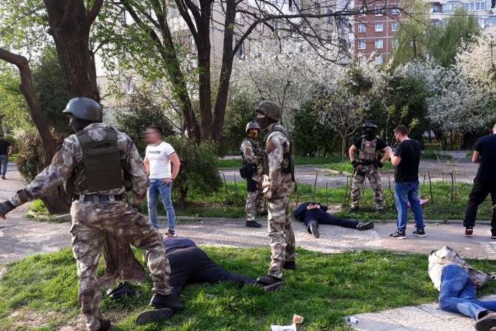 Поліція у Львові затримала банду розбійників, що погрозами вимагали гроші