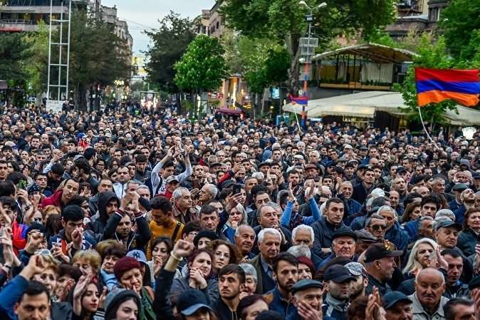 Вірменські артисти відмовляються від почесних звань, наданих владою