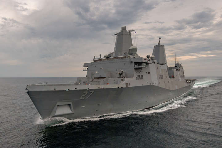 У США ввели в стрій новітній військовий корабель з лазерною зброєю