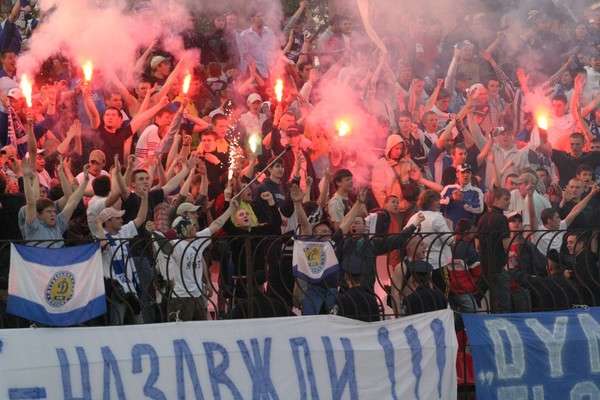 Фанати «Динамо» підозрюються в побитті львівського водія