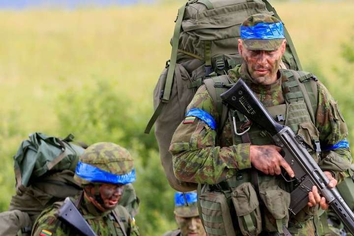 Литовські інструктори приїдуть навчати українських військових за новою програмою