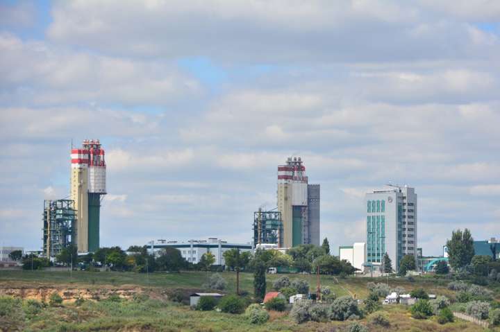 Одеський припортовий завод зупинив виробництво карбаміду