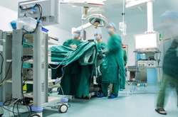 Врачи впервые в мире успешно пересадили пенис и мошонку