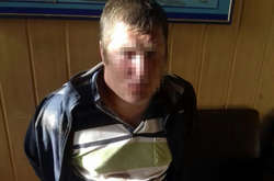 Серед білого дня у Вінниці чоловік приставав до 10-річної дівчинки