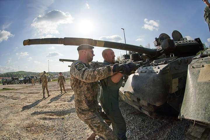 Українські бійці беруть участь у навчаннях НАТО (фото)
