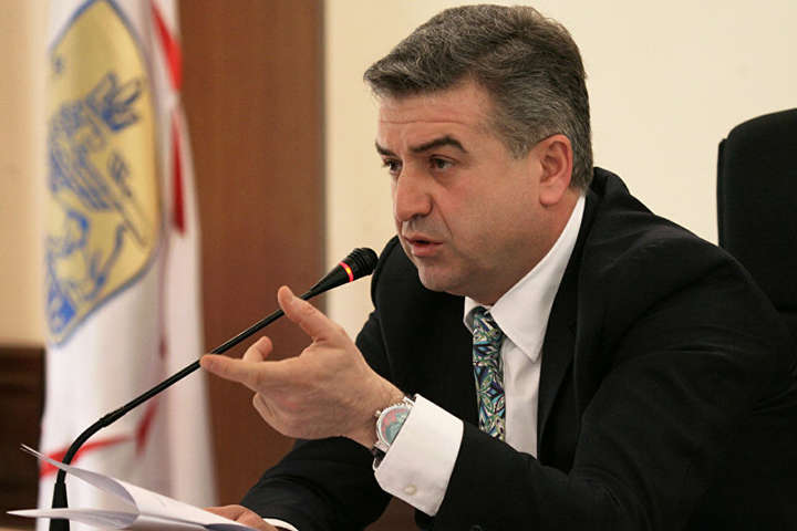 В.о. прем’єр-міністра Вірменії запропонував провести дострокові парламентські вибори