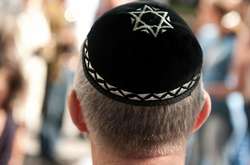 Євреям ФРН порадили не носити кіпу публічно