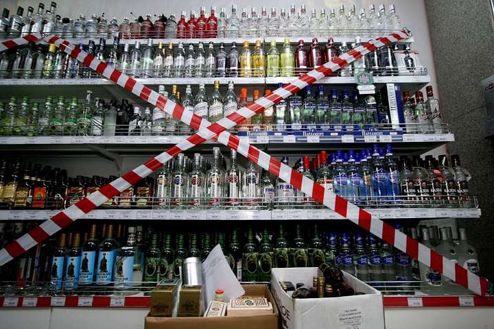 Київрада підготувала новий проект про заборону продажу алкоголю вночі