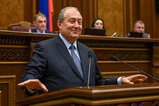Президент Вірменії готовий врегулювати політичну кризу в країні