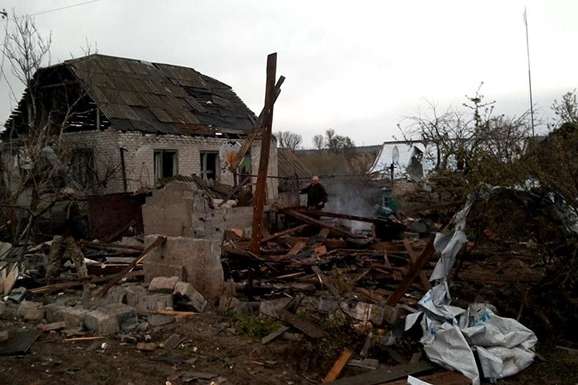 Боевики «ДНР» обстреляли жилые дома и газопровод