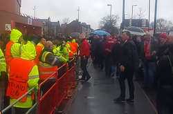 В УЄФА шоковані нападом італійських фанатів на прихильників «Ліверпуля» (відео)