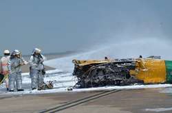 В США разбился самолет времен Второй мировой, есть жертвы