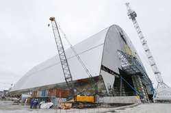 Новий саркофаг на ЧАЕС введуть в експлуатацію вже цього року - Порошенко