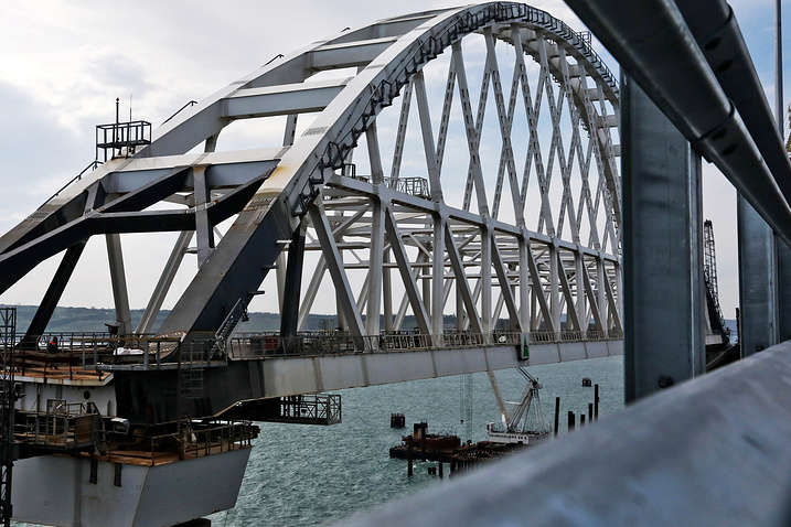 Россия обьявила примерную дату запуска скандального моста в оккупированный Крым