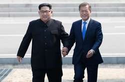 Глава КНДР Кім Чен Ин і президент Республіки Корея Мун Чже Ін