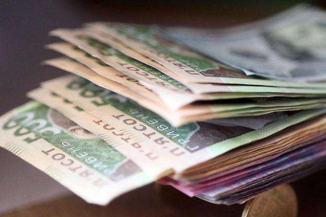 Зарплати українців за рік зросли на 24 відсотки 