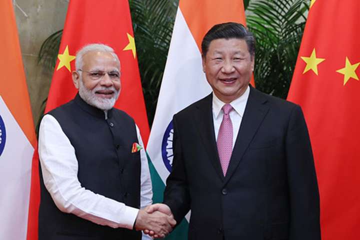 Лідери Китаю та Індії провели «історичну» зустріч