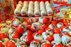 Чоловік-солодкоїжка вкрав у Івано-Франківську дві сотні «кіндерів»