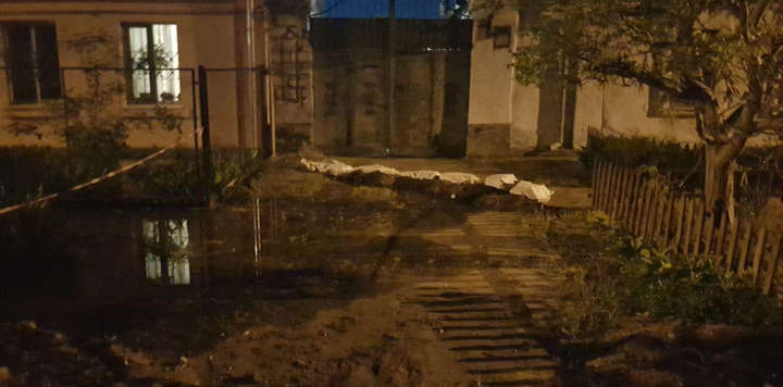 Комунальна катастрофа: у Миколаєві прорвало каналізацію