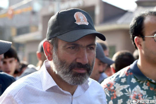 Парламент Армении не поддержал оппозиционного кандидата на пост премьера