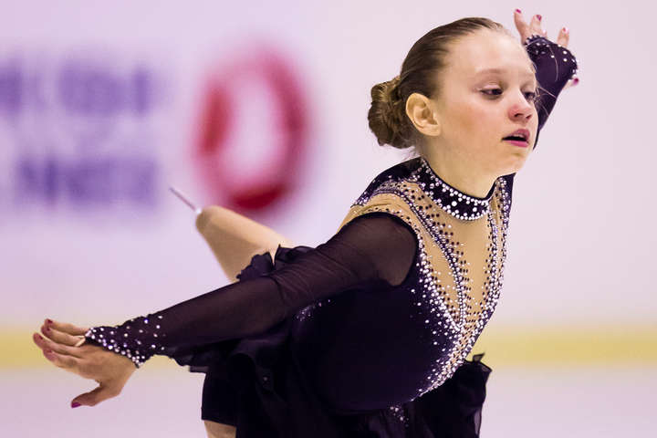 Юна українська фігуристка стала третьою на міжнародному турнірі у Франції